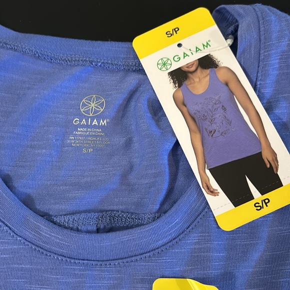 Gaiam tank top purple size small - Picture 2 of 7
